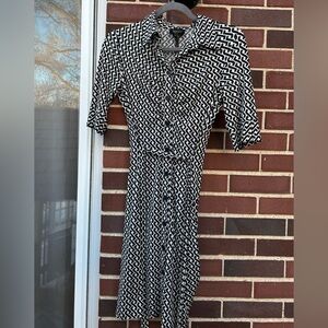 Laundry by Shelli Segal Black & White Dress. Women’s size 4